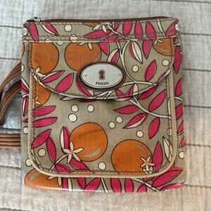 Fossil Key Per Crossbody Bag Purse Coated Canvas Floral Pink Orange Shoulder Bag